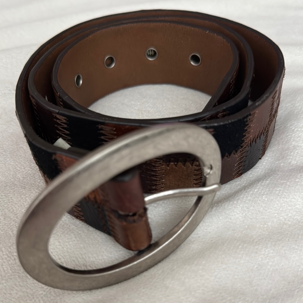 Vintage Fossil patch work genuine Leather Belt with Silver Buckle - Picture 2 of 13